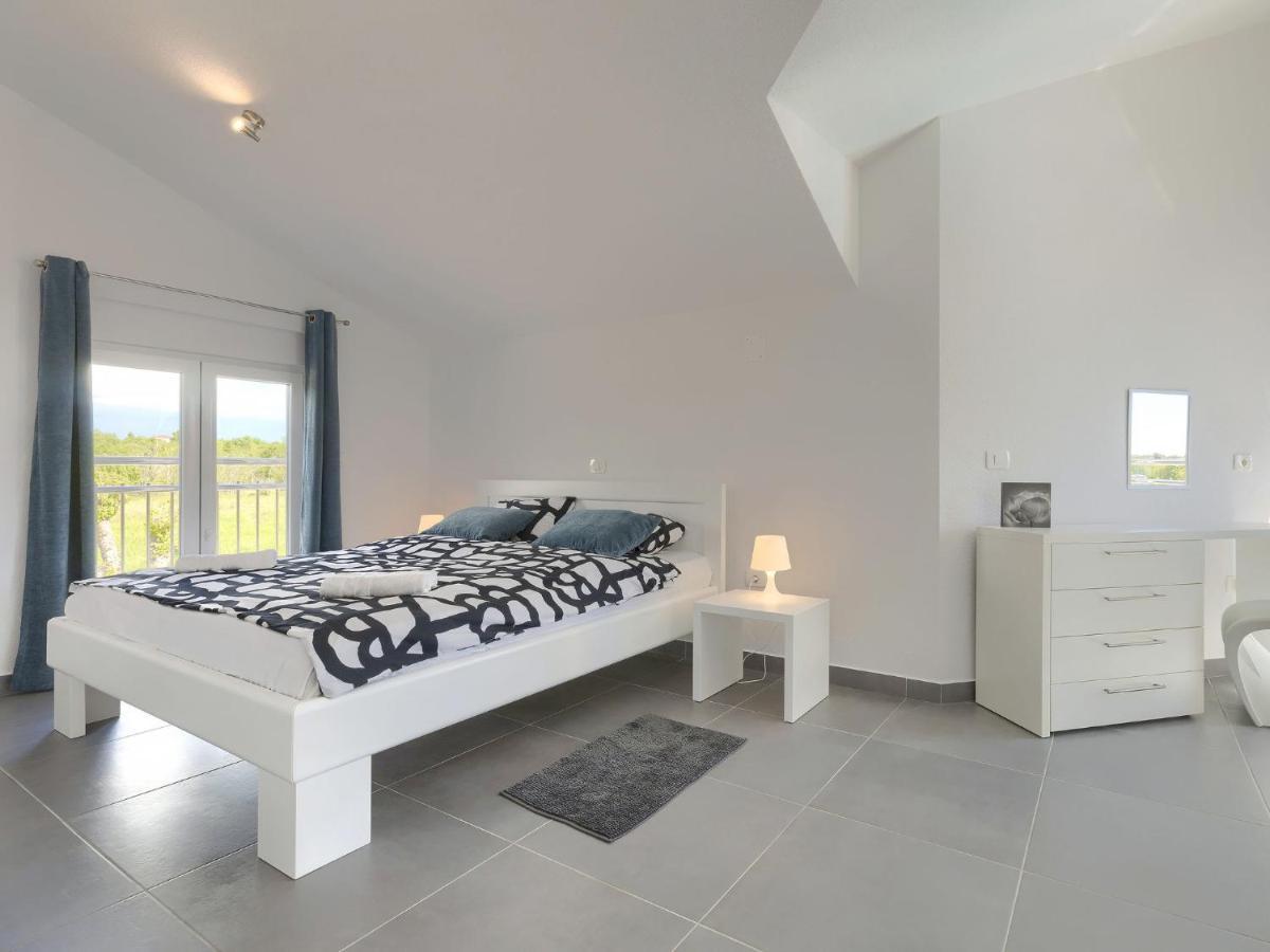 Holiday Home Villa Gocci By Interhome Kmeti Exterior photo